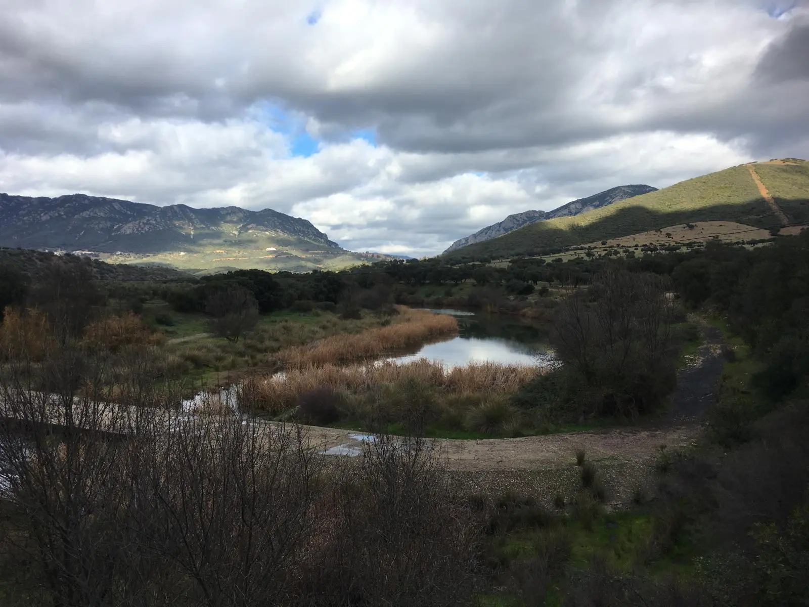 Badén actual sobre Río Frío