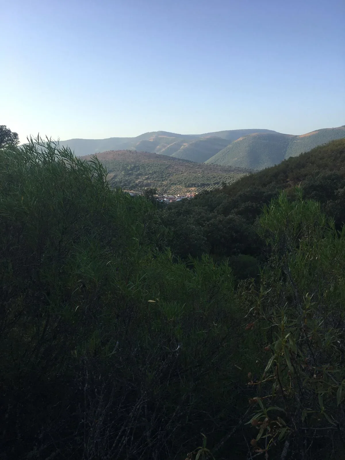 Paisaje de sierra alrededor de El Hoyo