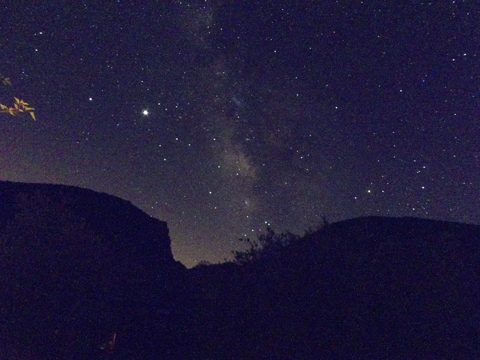 Observación de la Vía Láctea desde El Hoyo