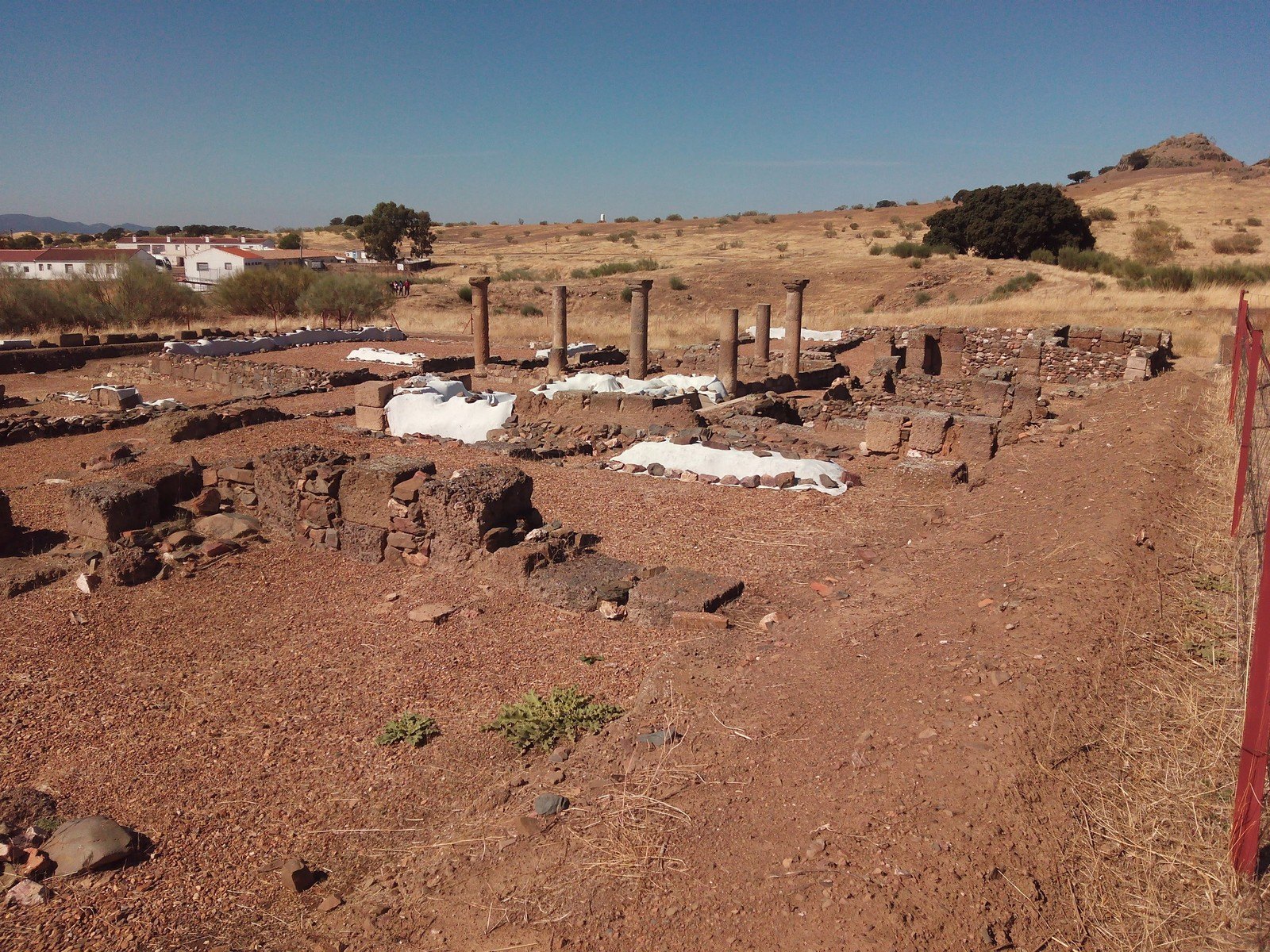 Domus de las Columnas Rojas en el yacimiento romano de Sisapo, La Bienvenida